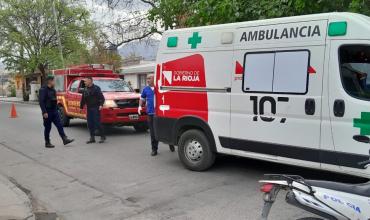 Una mujer resultó herida tras chocar en su moto
