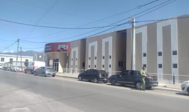 Urgente. Abandonaron a una joven en la puerta de una clínica: Estaba inconsciente y le detectaron estupefacientes en sangre  