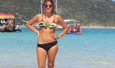 Carolina sufrió un ACV en México y su familia pide ayuda para poder operarla