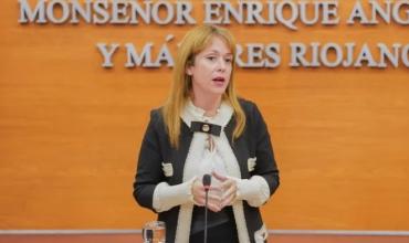 Karina Becerra se refirió a la protesta de abogados: “fue un grupo minúsculo de cuatro o cinco, y la mayoría tiene un contexto político” 