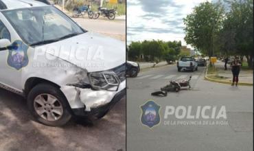 Choque entre una camioneta y una moto en Av. Primero de Marzo deja un hombre herido 