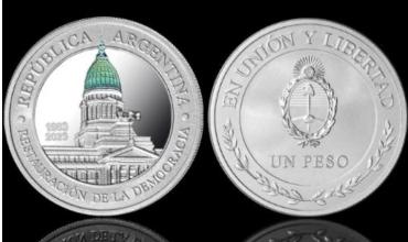 Emiten una moneda de plata por el 40° Aniversario de la Restauración de la Democracia