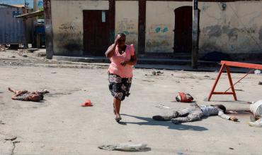 Cientos de presos se escaparon de una prisión de Haití tras el ataque de grupo un armado: hay al menos cinco muertos