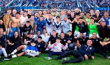 Vélez finalista de la Copa de la Liga: resistió con 10 y se impuso en los penales ante Argentinos