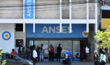Jubilaciones: confirman aumento del 2,4% en los haberes de abril y la mínima asciende a $285.820