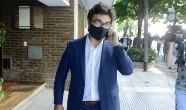 El abogado de Agustina Cosachov desmintió la relación con Maradona y dijo que fue una "conversación irónica"
