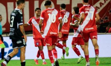 Argentinos Juniors goleó a Central Norte y clasificó a la siguiente fase