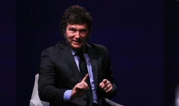 Milei redobló las críticas contra la prensa y pidió “odiar" más a los periodistas