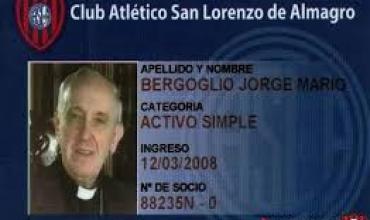 Creer o reventar: la increíble coincidencia entre la muerte del papa Francisco y su carnet de San Lorenzo