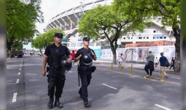 Superclásico en el Monumental: más de 1.000 policías y tres anillos de control
