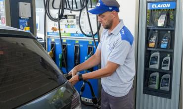 YPF bajará 4% los precios de la nafta y el gasoil a partir de este jueves