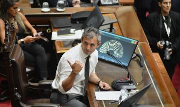 Sesión caliente en Diputados: cruce entre Menem y Casas, que le gritó "caradura" a Guillermo Francos