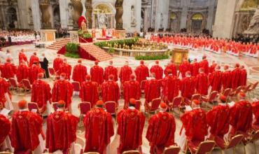 Confirmaron la hora a la que iniciará el Cónclave para la sucesión del papa Francisco