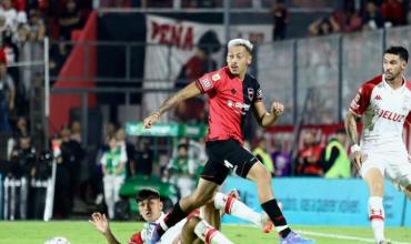 Newell’s venció a Huracán y sigue soñando con la clasificación a octavos