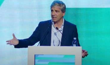 El Gobierno apuesta a que otras petroleras bajen el precio de la nafta en mayo tras el anuncio de YPF