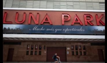 Golpe a la historia: contra las normas, demolerían todo el interior del Luna Park para hacer un nuevo estadio