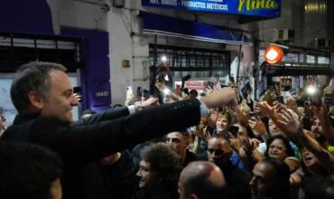 "Kirchnerismo o libertad", Manuel Adorni encendió la campaña con un spot contra Leandro Santoro
