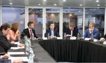 Gobernadores en alerta por impacto económico nacional: se reúnen el martes en Entre Ríos