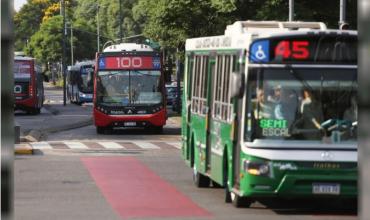 El Gobierno califica de "extorsivo" al paro de colectivos dispuesto por la UTA