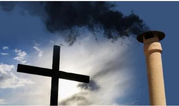 Fumata negra: los cardenales no eligieron Papa y volverán a votar mañana