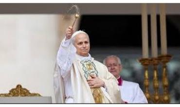 León XIV comenzó oficialmente su papado ante miles de fieles en la Plaza de San Pedro