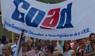 Docentes de la Universidad Nacional de Rosario inician paro de 48 horas en reclamo de mejoras salariales