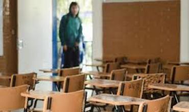 Escándalo en una escuela de Santiago del Estero: un alumno ofrecía 20 mil pesos para que abusaran de una joven