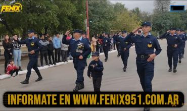 Chepes: Josefina, hija de una comisario, desfiló en el acto por el aniversario de la Policía