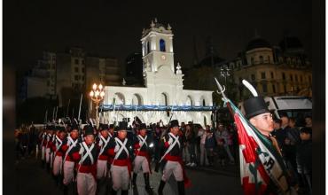 El Cabildo se vistió de celeste y blanco en la vigilia por el nuevo aniversario de Mayo