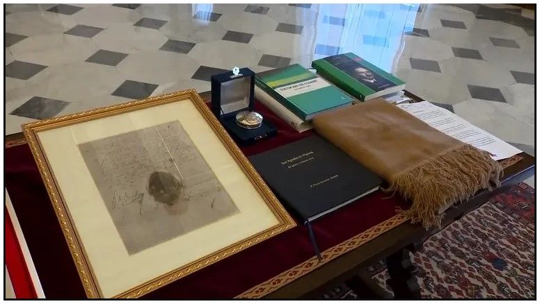 Javier Milei Sorprende al Papa León XIV con Regalos Simbólicos en el Vaticano: ¿Qué Le Regaló el Presidente?