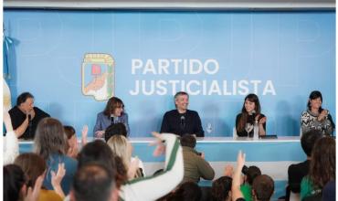 Máximo Kirchner volvió a cuestionar la condena a CFK y aseguró: “Molesta ver bailar una mujer en un balcón con su pueblo”