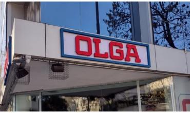 Un conductor de OLGA sufrió un tremendo accidente al caer de un escenario en pleno show