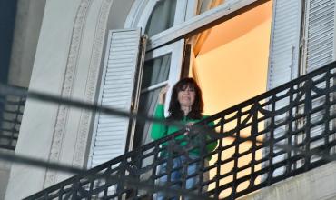 Cristina Kirchner denunció un operativo “ilegal” en su casa y le puso un apodo a Patricia Bullrich