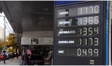 Se viene un aumento del 5% en la nafta y el gasoil y se complica el freno a la inflación