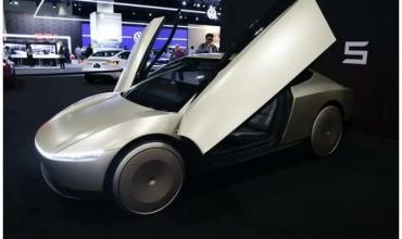 Tesla lanza sus primeros robotaxis con copilotos humanos: cuándo comienzan a funcionar