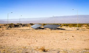 Avanza la conexión del primer parque solar en Pituil y se repotencia la red eléctrica de Famatina