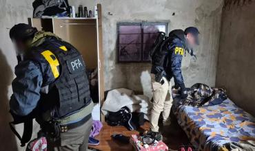 Alerta internacional y operativo en Buenos Aires: investigan a un adolescente por presuntos vínculos con ISIS