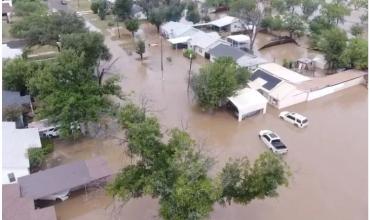 Las inundaciones en Texas dejan más de 90 muertos y decenas de desaparecidos, entre ellos niñas y adolescentes