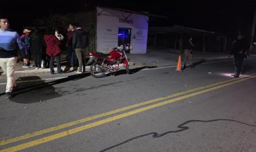Grave accidente en Ruta 40: una mujer sufrió fractura expuesta tras ser embestida por una moto