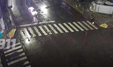 Córdoba: Un joven atropellado por un taxi mientras cruzaba una avenida
