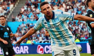 Adrián Martínez tras la renovación con Racing: “Voy a terminar mi carrera acá”