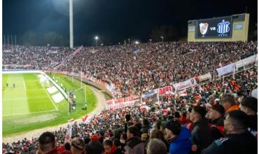 Vuelta de los visitantes al fútbol argentino: las condiciones que fijó el gobierno de Axel Kicillof