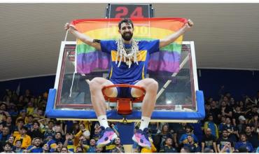 Sebastián Vega, una bandera LGBT y un grito aún más fuerte que el de bicampeón con Boca en la Liga Nacional de básquet: “Es un mensaje de superación”