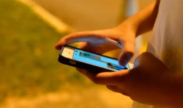 Salta: una madre descubrió que su hijo era víctima de grooming al revisar su celular