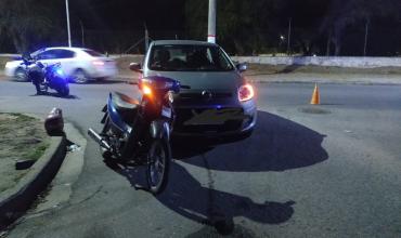 Colisión en av Facundo  Quiroga dejó a un joven con heridas leves