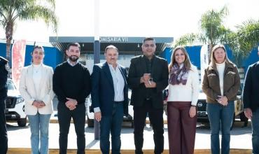 El gobernador Quintela entregó móviles  y anunció una nueva unidad operativa para reforzar la presencia policial en calles y esquinas