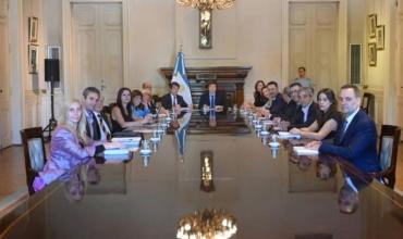 Javier Milei encabeza una reunión de Gabinete en la previa al cierre de listas