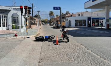 Joven motociclista resultó con lesiones graves en un choque en Aimogasta