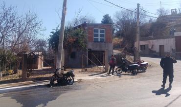 Incendio de motocicleta en Sañogasta dejó pérdidas totales