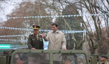 Más de 20.000 personas participaron en el desfile cívico-militar en homenaje a San Martín